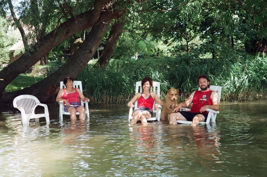 Villa Hedi Panzió Dunakiliti Esterno foto
